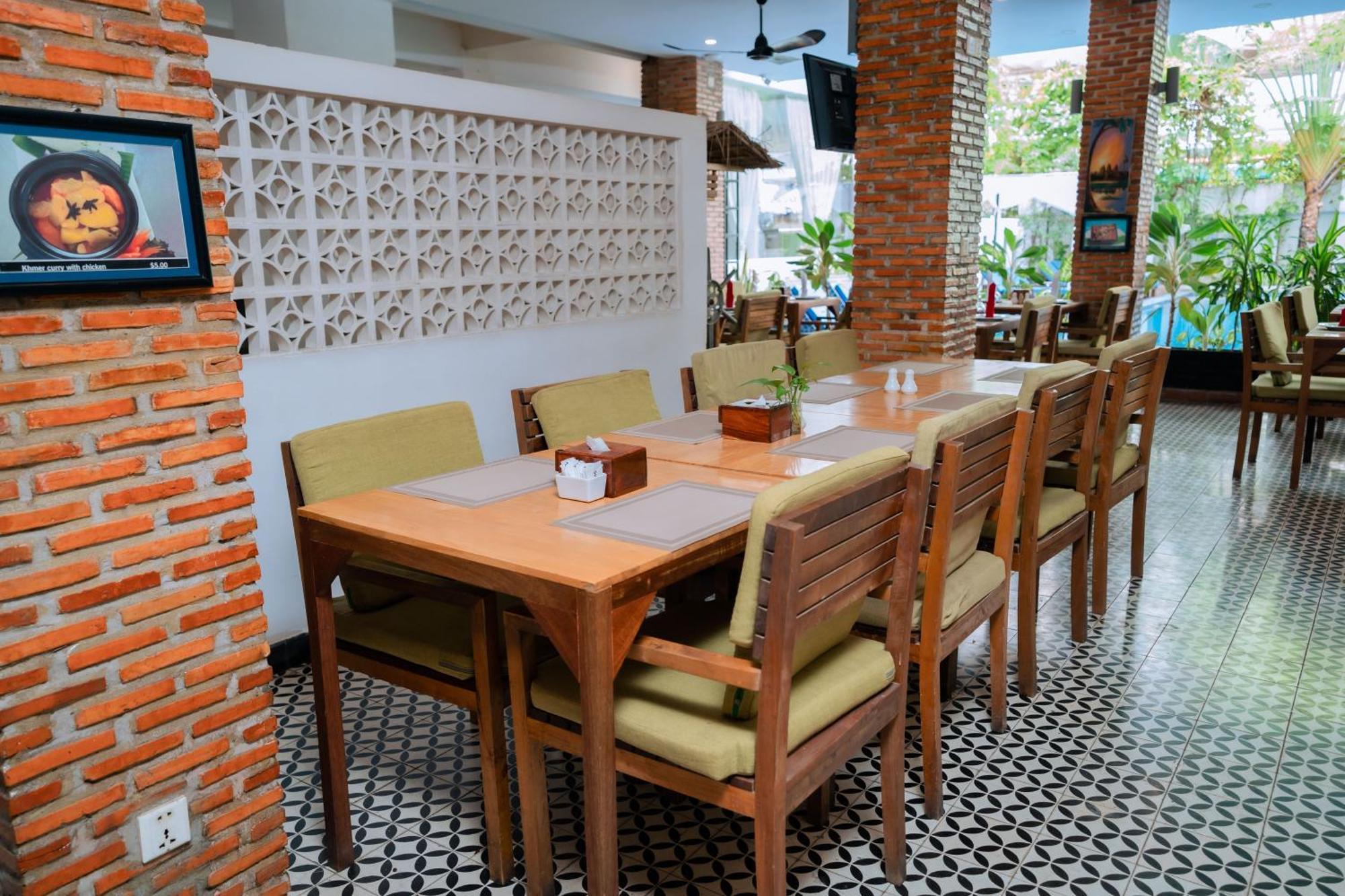 Home Chic Hotel Phnom Penh Exteriör bild