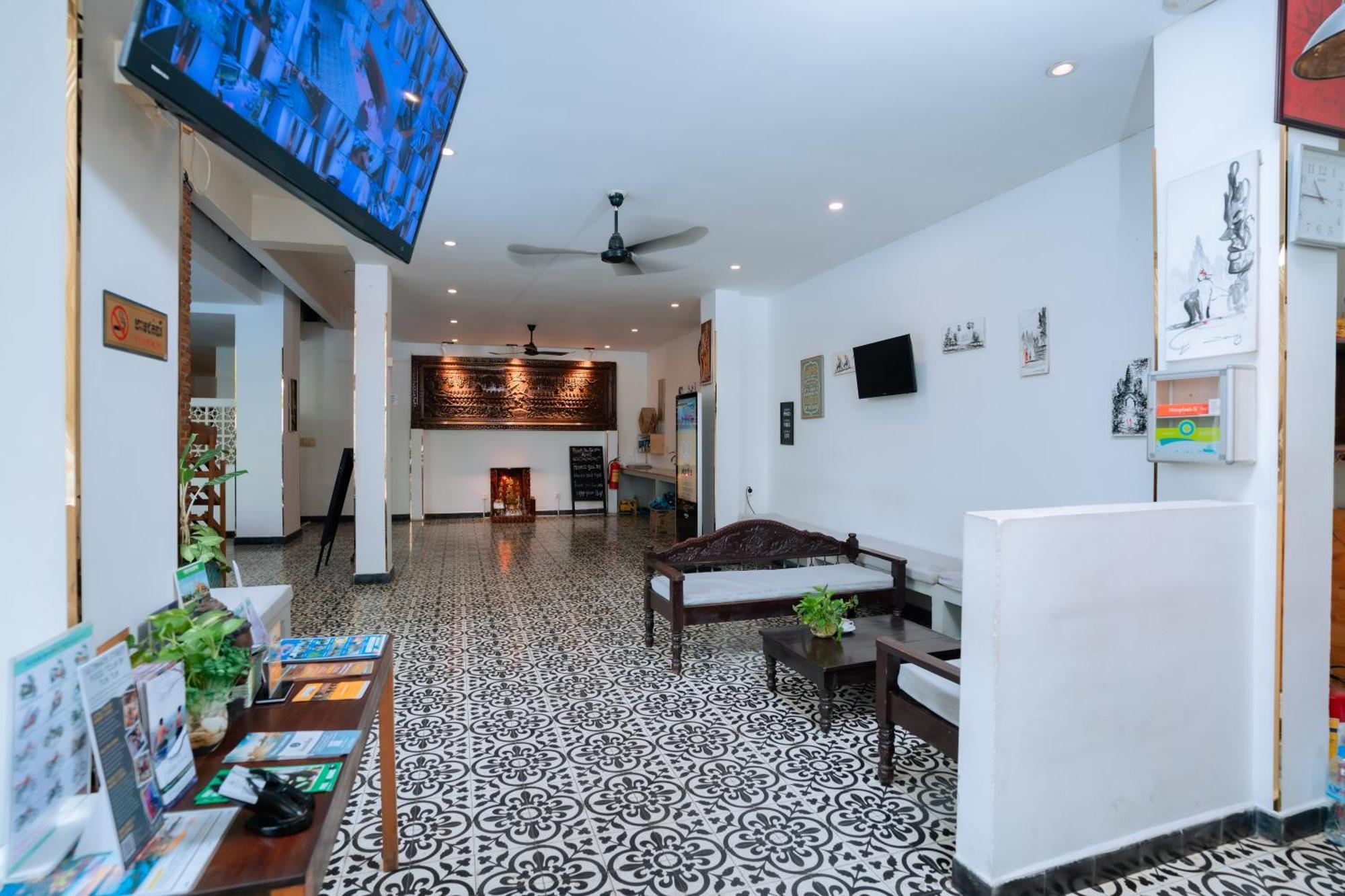 Home Chic Hotel Phnom Penh Exteriör bild