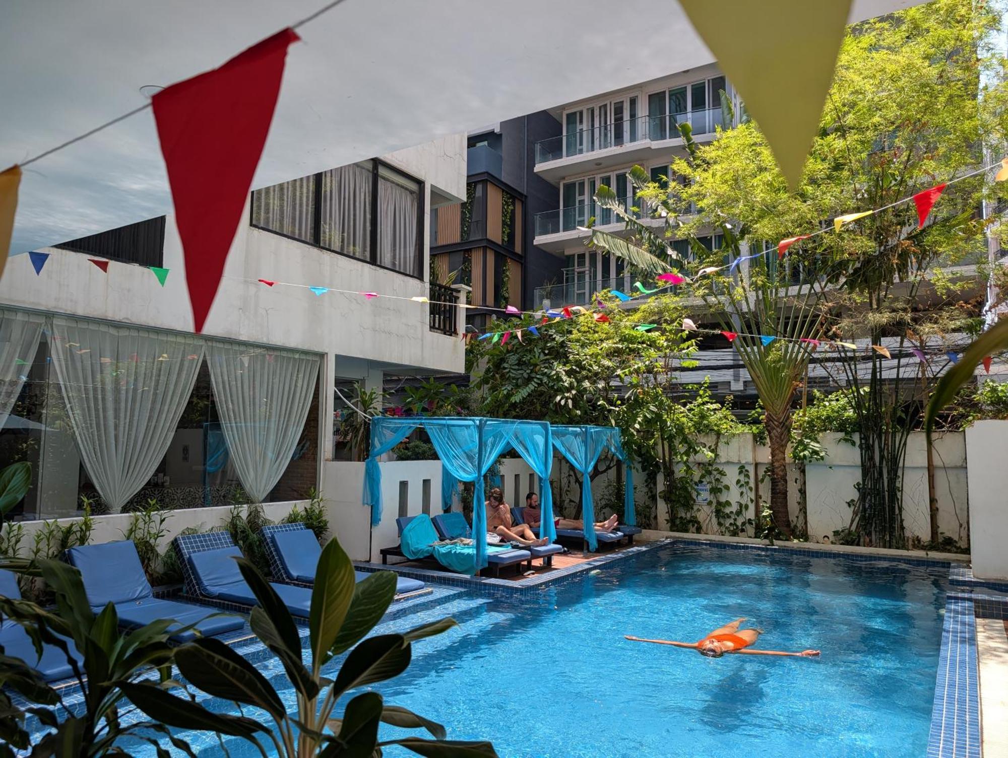 Home Chic Hotel Phnom Penh Exteriör bild