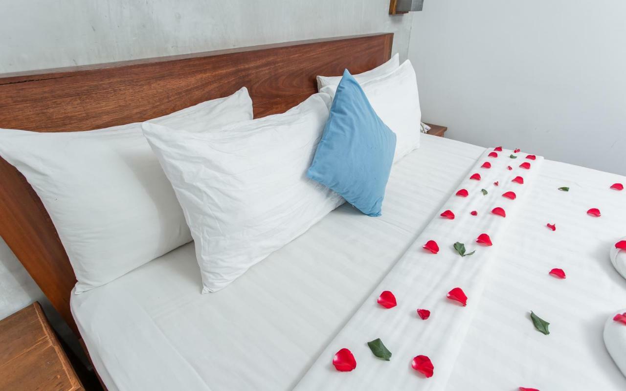 Home Chic Hotel Phnom Penh Exteriör bild