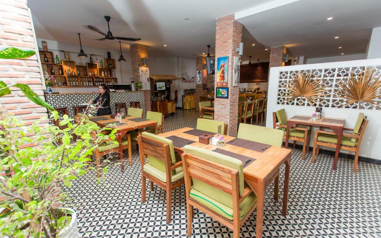 Home Chic Hotel Phnom Penh Exteriör bild