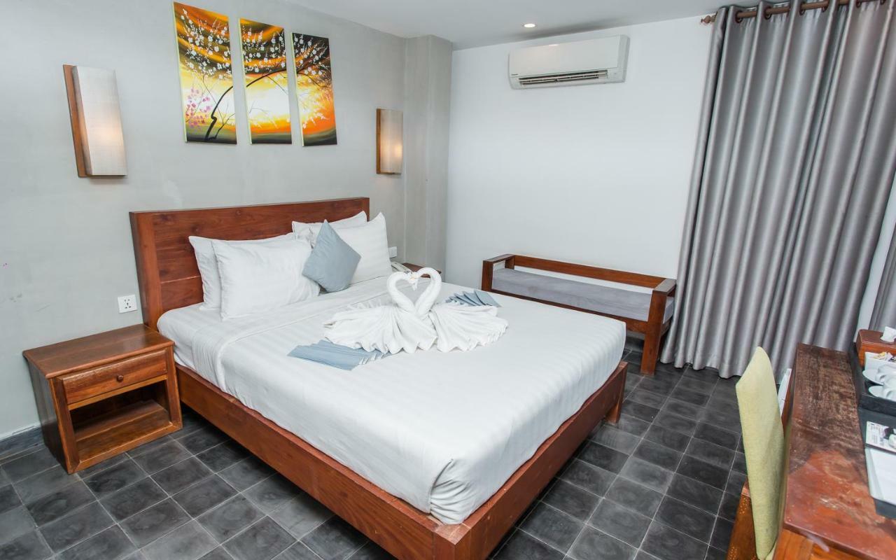 Home Chic Hotel Phnom Penh Exteriör bild